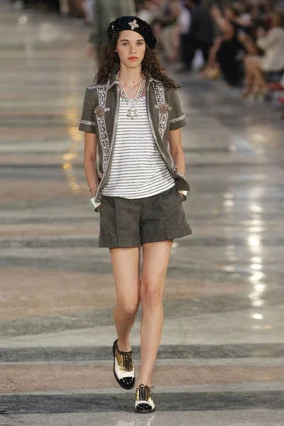 Look 21
